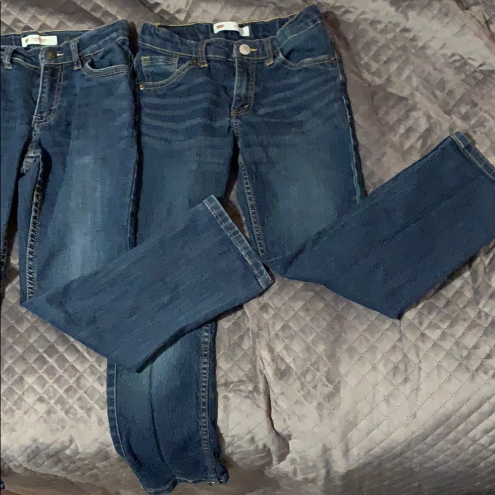 Levi’s boy jeans 👖 2 pairs left - Picture 2 of 6